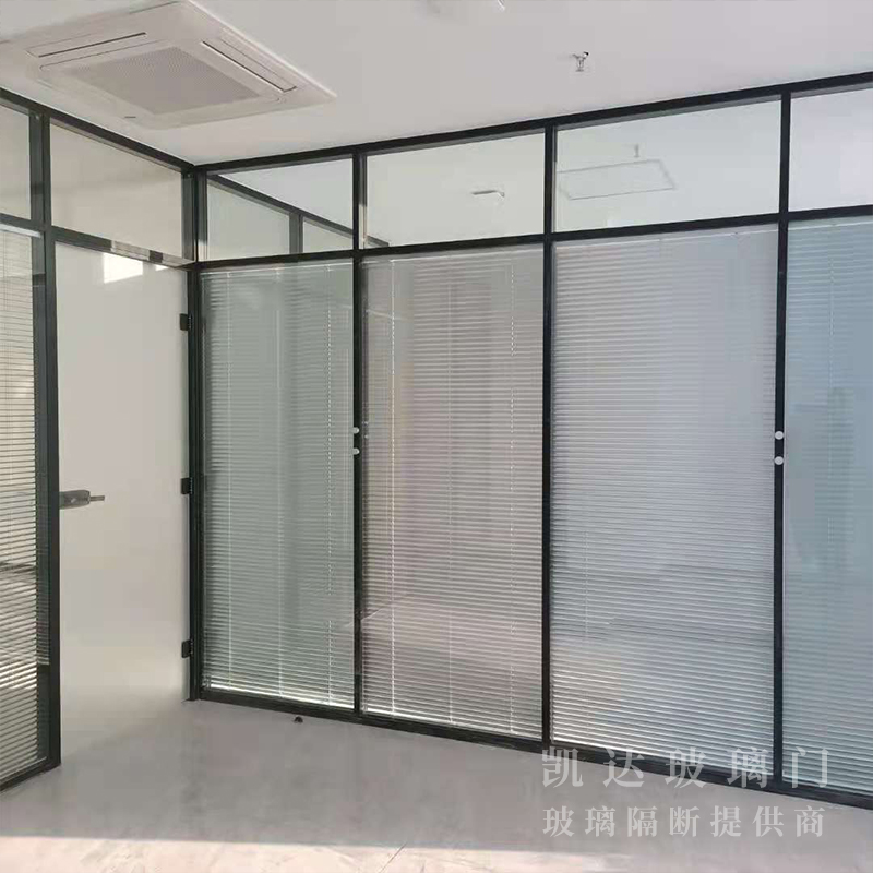 隔斷工程地止，山鋼新天地1012室