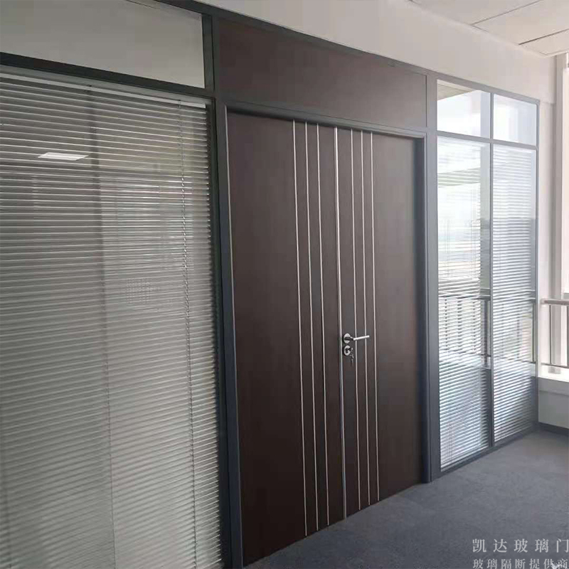 濟南玻璃隔斷為何受歡迎？